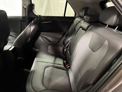 New 2026 Kia Niro EX image 5