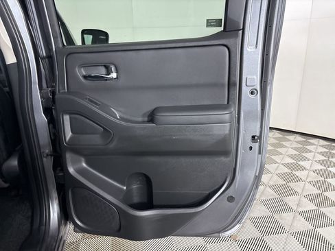 Used 2024 Nissan Frontier SL w/ Technology Package image 25