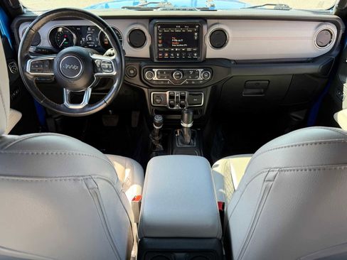 Used 2023 Jeep Wrangler Unlimited Sahara AWD/4WD image 26