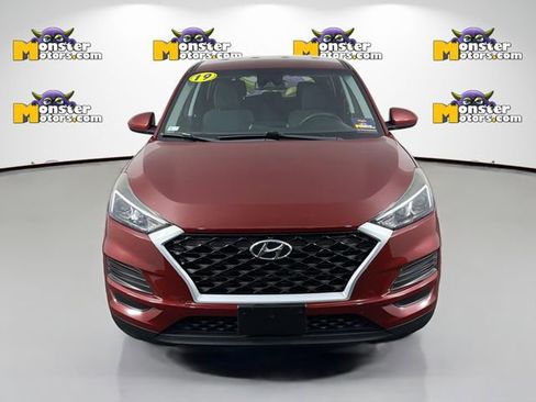 Used 2019 Hyundai Tucson SE image 2