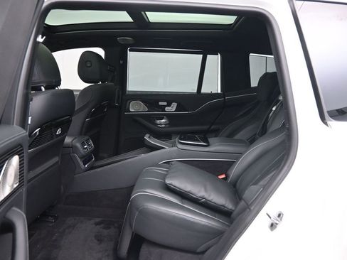Used 2023 Mercedes-Benz Maybach GLS 600 4MATIC image 30