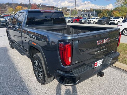 Used 2020 GMC Sierra 2500 AT4 w/ AT4 Premium Package image 6