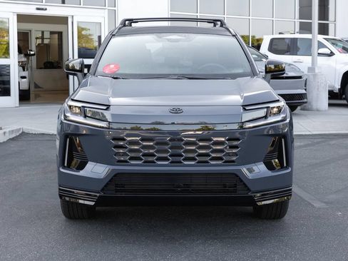 New 2026 Toyota RAV4 XSE w/ Panoramic Sun Roof Package AWD/4WD image 2