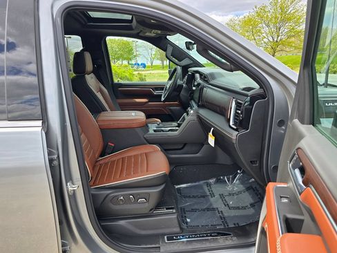 Used 2026 GMC Sierra 2500 Denali Ultimate w/ Snow Plow Prep/Camper Package AWD/4WD image 34