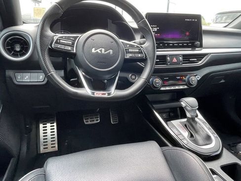 Used 2024 Kia Forte GT-Line w/ GT-Line Premium Package image 9