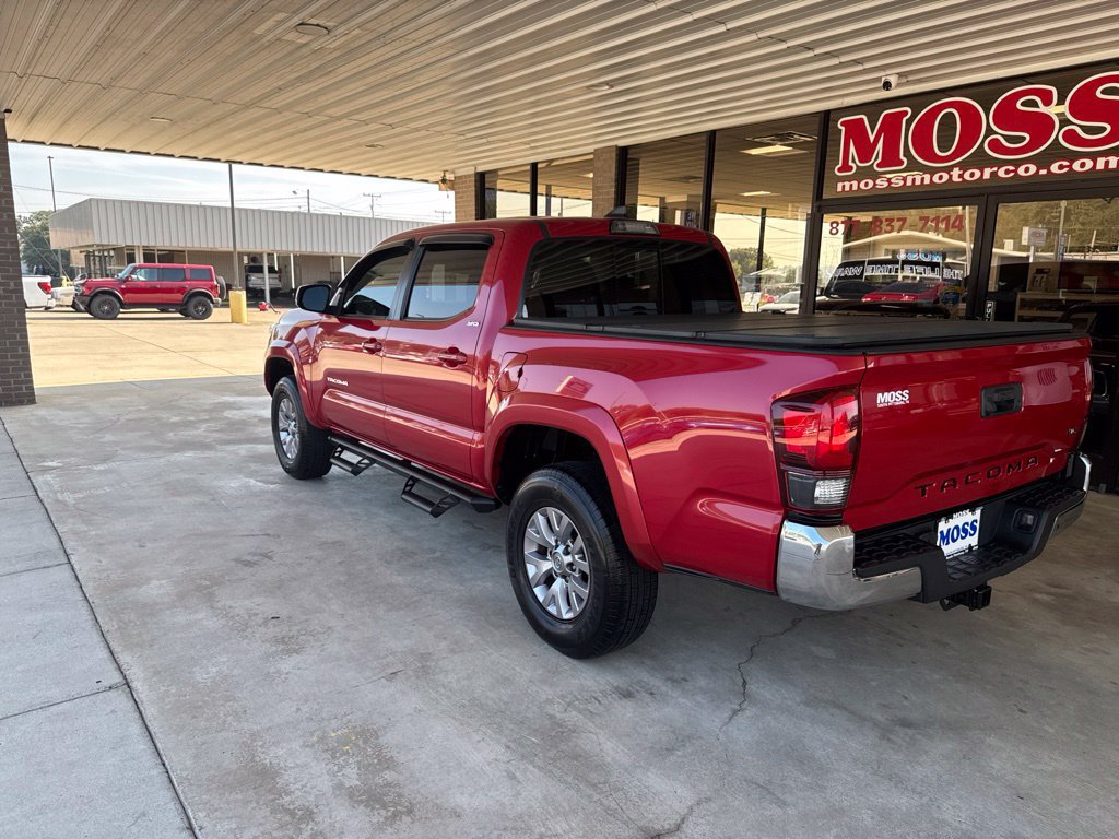 Used 2018 Toyota Tacoma SR5 RWD image 6