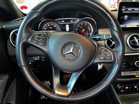 Used 2019 Mercedes-Benz CLA 250 image 22