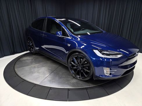 Used 2018 Tesla Model X 100D AWD/4WD image 6