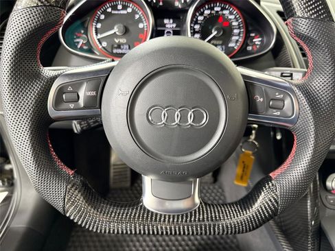 Used 2011 Audi R8 V10 image 20
