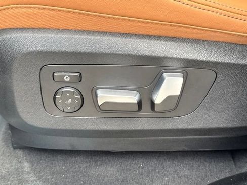 Used 2026 BMW X5 sDrive40i w/ Premium Package RWD image 21