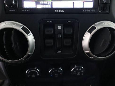 Used 2017 Jeep Wrangler Unlimited Sahara w/ Dual Top Group image 25