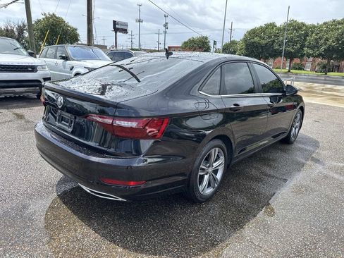 Used 2021 Volkswagen Jetta R-Line w/ R-Line Cold Weather Package FWD image 8