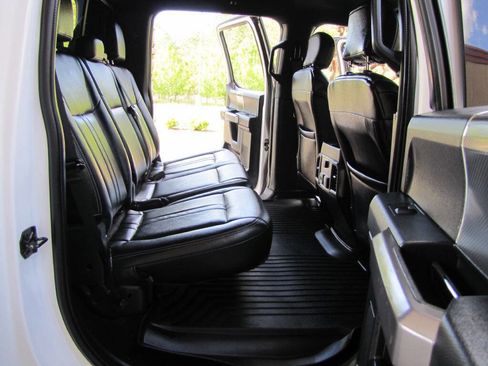 Used 2019 Ford F150 XLT w/ Equipment Group 302A Luxury image 19