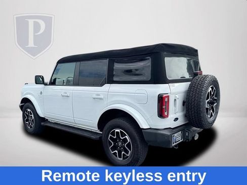 Used 2024 Ford Bronco Outer Banks AWD/4WD image 12