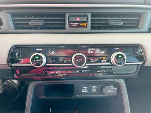 Used 2023 Honda Pilot EX-L image 15