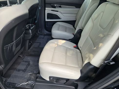 Used 2022 Kia Telluride SX w/ Towing Package AWD/4WD image 12