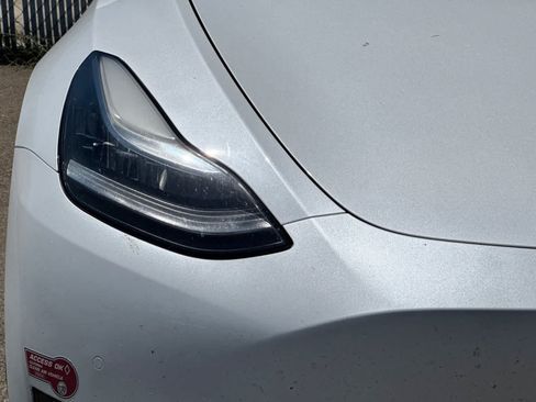 Used 2022 Tesla Model Y Long Range AWD/4WD image 16