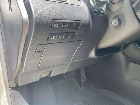 Used 2022 Lexus RX 350L FWD w/ Premium Package image 22