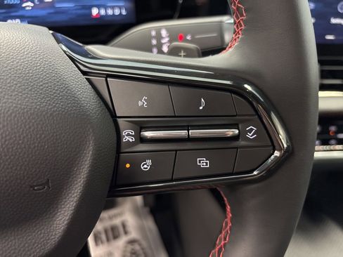 New 2026 Chevrolet Equinox RS w/ LPO, Floor Liner Package FWD image 39
