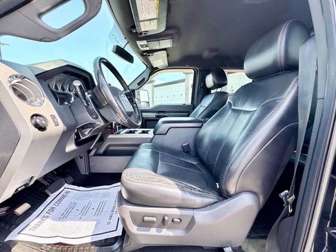 Used 2012 Ford F250 Lariat w/ Lariat Interior Pkg image 10