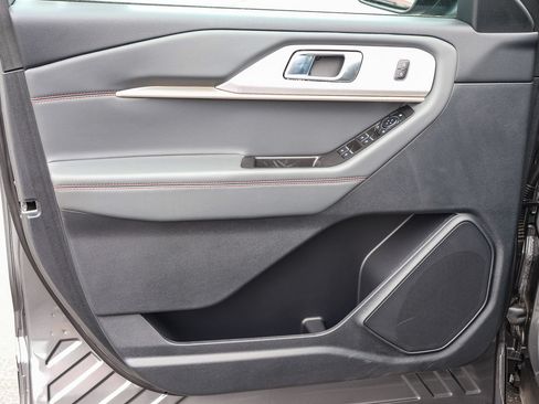 New 2026 Ford Explorer Active w/ Active Comfort Package RWD image 21