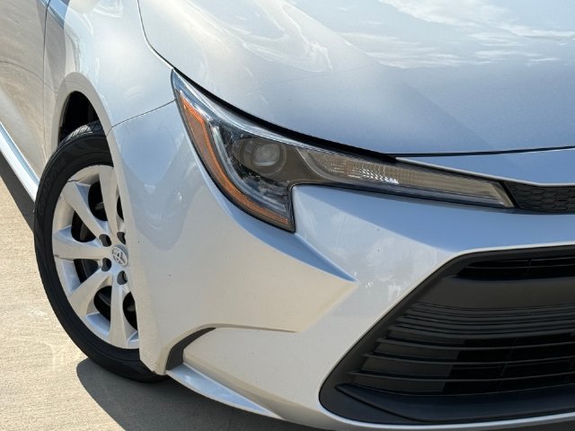 Used 2024 Toyota Corolla LE FWD image 6
