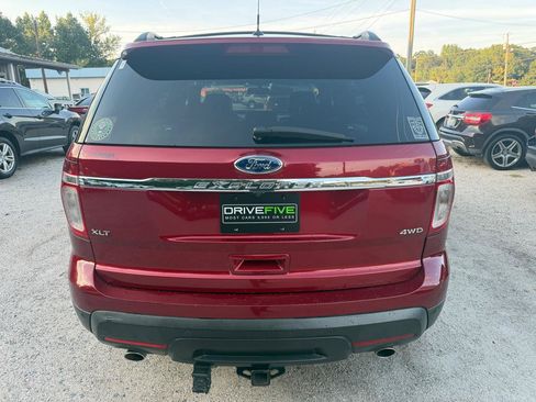 Used 2013 Ford Explorer XLT AWD/4WD image 4