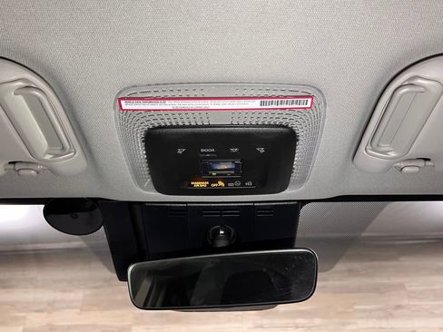 Used 2023 Toyota Prius Prime SE image 15