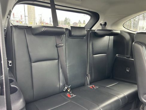 Certified 2022 Toyota Highlander XLE image 16