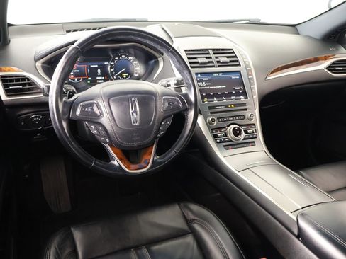 Used 2017 Lincoln MKZ Select w/ Technology Package image 2