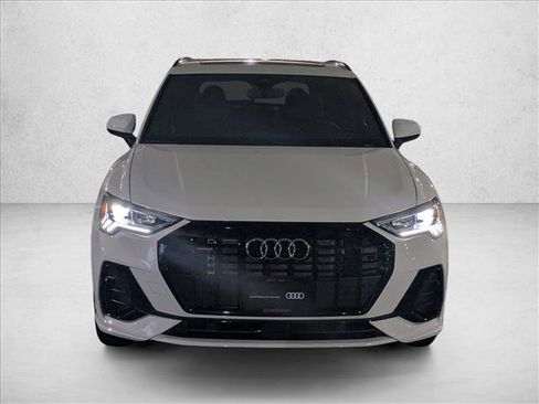Certified 2025 Audi Q3 2.0T Premium w/ Convenience Package image 2