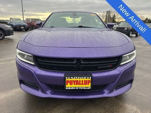 Used 2019 Dodge Charger SXT w/ Plus Group image 2