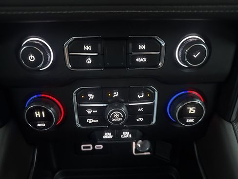 Certified 2021 Chevrolet Tahoe LS image 29