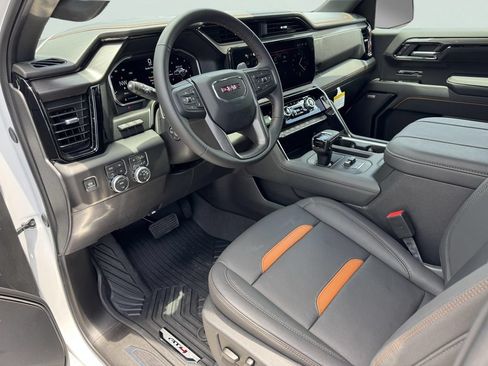 New 2026 GMC Sierra 1500 AT4 w/ AT4 Premium Package AWD/4WD image 9