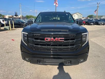 Used 2024 GMC Sierra 1500 Elevation w/ Preferred Package