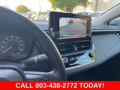 Used 2025 Toyota Corolla LE FWD image 22