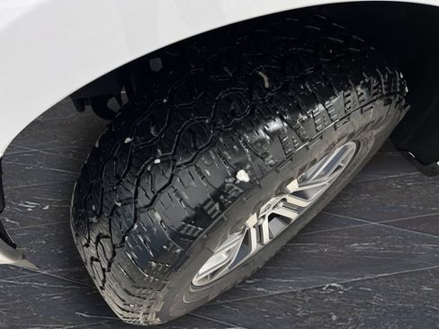 Certified 2022 Ford F150 Lariat w/ Equipment Group 501A Mid image 41