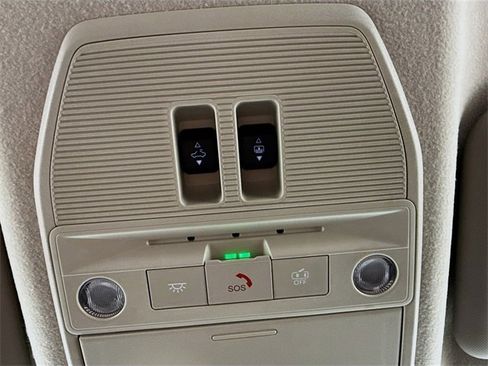 Used 2026 Nissan Kicks SR w/ SR Premium Package image 17