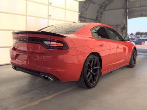 Used 2020 Dodge Charger SXT w/ Blacktop Package RWD image 5
