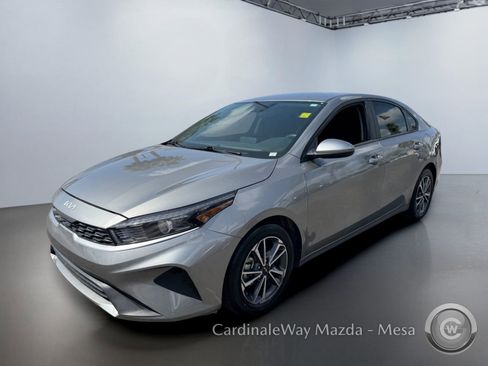 Used 2023 Kia Forte LXS FWD image 8