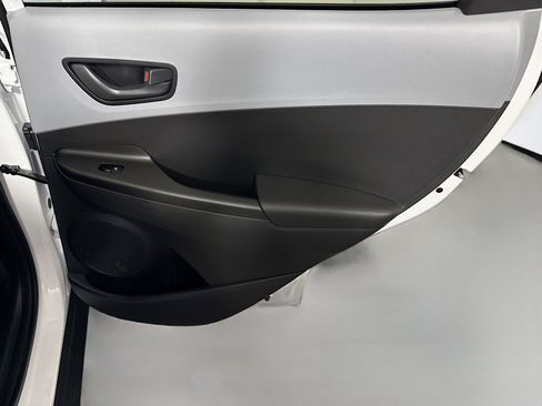 Used 2021 Hyundai Kona SEL w/ Cargo Package FWD image 28
