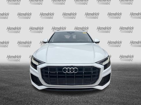 Used 2019 Audi Q8 Prestige w/ Luxury Package AWD/4WD image 3