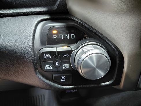 Used 2020 RAM 1500 Laramie AWD/4WD image 35