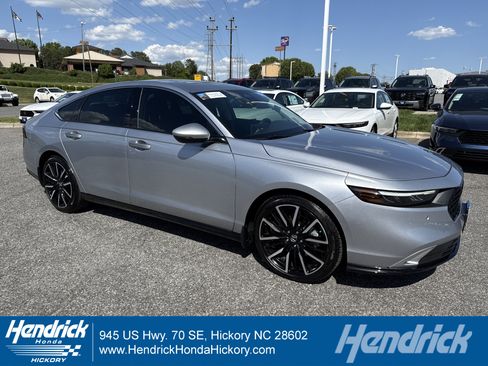 Certified 2025 Honda Accord Touring image 1
