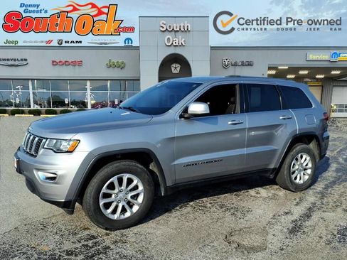 Used 2021 Jeep Grand Cherokee Laredo AWD/4WD image 4