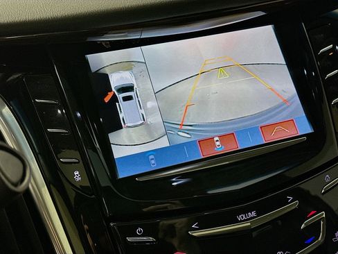 Used 2019 Cadillac Escalade Premium Luxury image 19