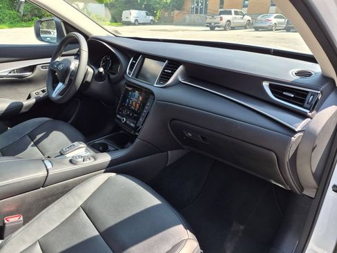 Used 2023 INFINITI QX50 Luxe AWD/4WD image 27