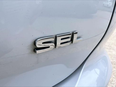 Used 2022 Mitsubishi Outlander SEL image 10