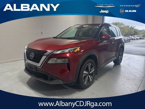 Used 2023 Nissan Rogue SL image 1