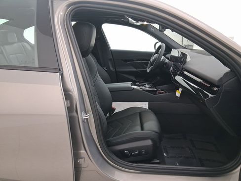 New 2026 BMW 530i image 32